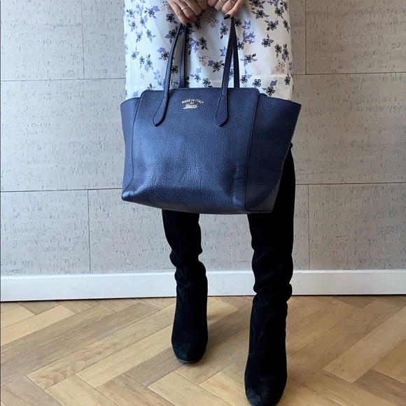 Gucci Navy Leather Swing Tote - Picture 8 of 12